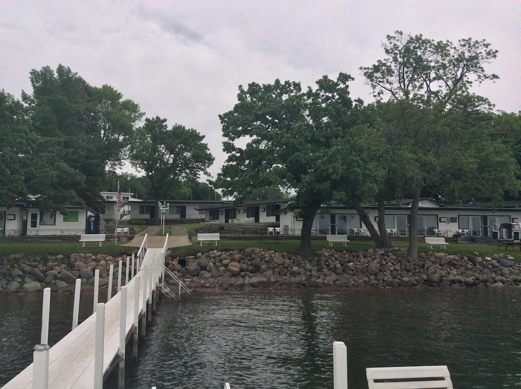 The Inn At Okoboji Exterior photo